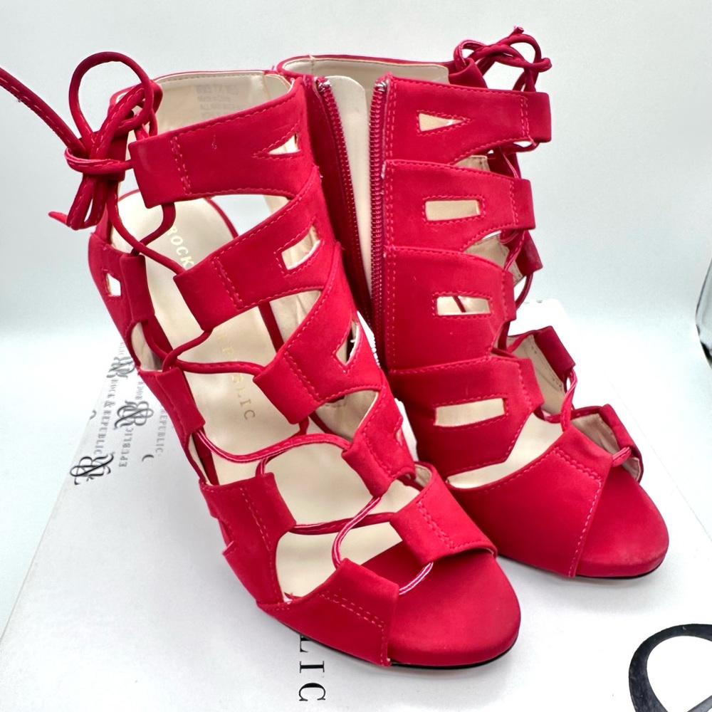 Rock & Republic Red Stiletto Shoes Size 7.5 Brand New